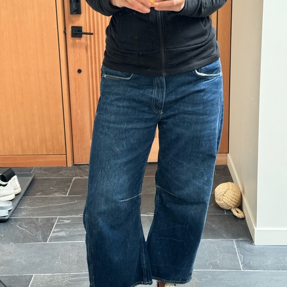 ZARA Relaxed Mid-Rise Balloon TRF Jeans Fall 2024 collection - Picture 10 of 10